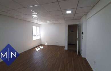 Imagem: O depósito possui 1 Vaga na garagem, 42m² de Área e está