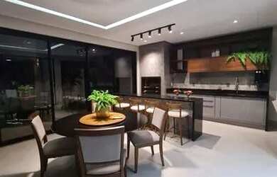 Imagem: A casa possui 3 Dormitórios, 4 Banheiros, 4 Vagas na garagem