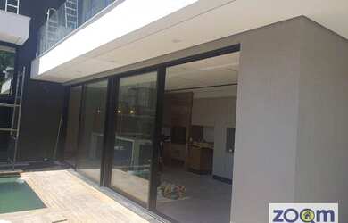 Imagem 6: Sobrado em condomínio. Piscina, Churrasqueira, Ar-condicionadoeImóvel...