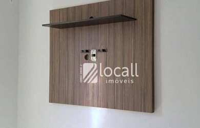 Imagem: O apartamento possui 1 Dormitório, 1 Banheiro, 1 Vaga na garagem