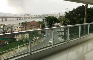 Imagem: O apartamento possui 3 Dormitórios, 5 Banheiros, 2 Vagas na