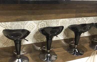 Imagem: A casa possui 2 Dormitórios, 2 Banheiros, 1 Vaga na garagem