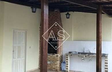 Imagem: A casa possui 3 Dormitórios, 3 Banheiros, 3 Vagas na garagem