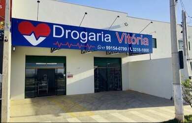 Imagem: O depósito possui 3 Vagas na garagem e 150m² de Área e está