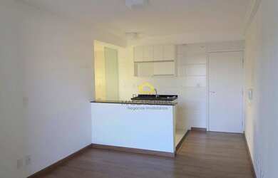 Imagem: O apartamento possui 3 Dormitórios, 1 Banheiro, 1 Vaga na garagem