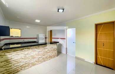 Imagem: A casa possui 2 Dormitórios, 2 Banheiros, 100m² de Área e