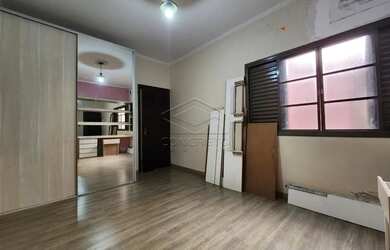 Imagem 12: Casa Residência em Jaú. Área de serviço, 550m² de Área, 3 Vagas...