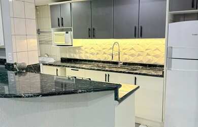 Imagem: O apartamento possui 4 Dormitórios, Acomodam 10 pessoas, 1