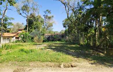Imagem: O terreno possui 384m² de Área, Churrasqueira e está localizado