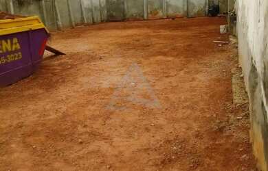 Imagem: O terreno possui 360m² de Área e está localizado em Vila