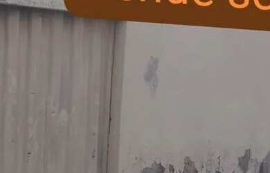 Imagem: A casa possui 3 Dormitórios, 1 Banheiro, 3 Vagas na garagem