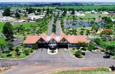 Imagem: O terreno possui 360m² de Área, Imóvel novo e está localizado