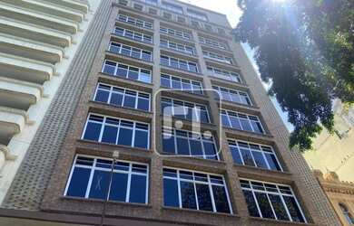 Imagem: O depósito possui 1.125m² de Área e está localizado em