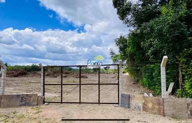 Imagem: O terreno possui 30000m² de Área e está localizado em Vale