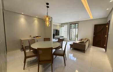 Imagem: A casa em condomínio possui 3 Dormitórios, 3 Banheiros, 2