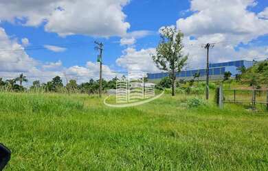 Imagem: O terreno possui 3000m² de Área e está localizado em Santa