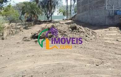 Imagem: O terreno possui 737m² de Área e está localizado em Jardim