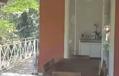 Imagem: A casa em condomínio possui 4 Dormitórios, 5 Banheiros, 4