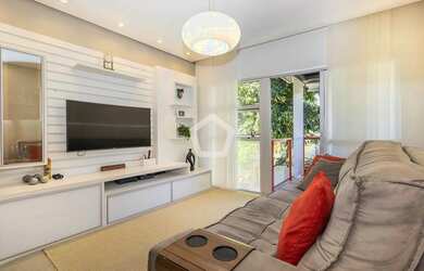 Imagem: O apartamento possui 3 Dormitórios, 1 Banheiro, 2 Vagas na