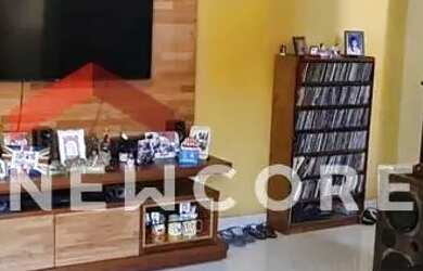 Imagem: A casa possui 2 Dormitórios, 3 Banheiros, 2 Vagas na garagem