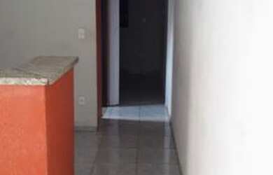 Imagem: A casa possui 1 Dormitório, 1 Vaga na garagem, 38m² de Área