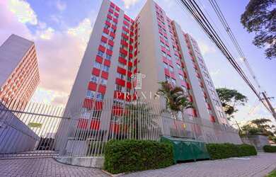 Imagem: O apartamento possui 3 Dormitórios, 2 Banheiros, 1 Vaga na