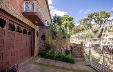 Imagem 8: CASA VISTA ALEGRE. Churrasqueira, Varanda, 311m² de Áreae5 Vagas na...