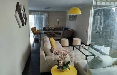 Imagem 8: Casa Itapuã E. 2.235m² de Área, 3 Vagas na garageme4 Dormitórios