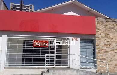 Imagem: O depósito possui 5 Vagas na garagem, 345m² de Área e está