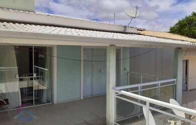 Imagem: A casa em condomínio possui 3 Dormitórios, 2 Banheiros, 1