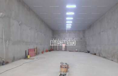 Imagem: O depósito possui 680m² de Área e está localizado em Centro