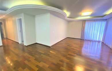 Imagem: O apartamento possui 3 Dormitórios, 3 Banheiros, 2 Vagas na