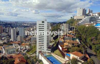 Imagem: O depósito possui 4 Vagas na garagem, 54m² de Área e está