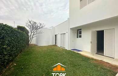 Imagem: A casa em condomínio possui 3 Dormitórios, 5 Banheiros, 2