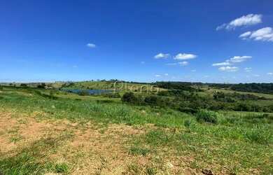 Imagem: O terreno possui 1387m² de Área e está localizado em Loteamento