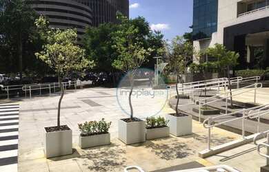 Imagem: O depósito possui 1 Vaga na garagem, 39m² de Área e está