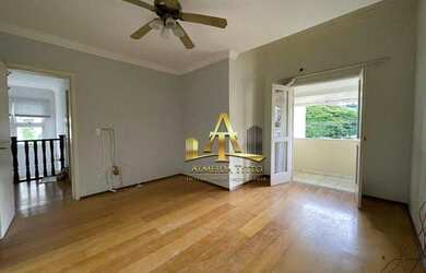 Imagem: A casa em condomínio possui 4 Dormitórios, 5 Banheiros, 4