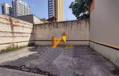 Imagem: O depósito possui 5 Vagas na garagem, 226m² de Área e está