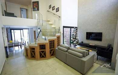 Imagem 6: Casa Villaggio I. 218m² de Área, 4 Vagas na garageme3 Dormitórios