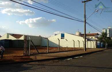 Imagem: O terreno possui 250m² de Área e está localizado em Parque