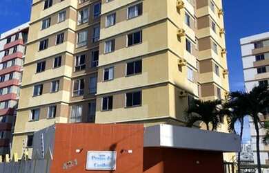 Imagem: O apartamento possui 3 Dormitórios, 1 Banheiro, 1 Vaga na garagem