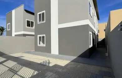 Imagem: A casa possui 2 Dormitórios, 1 Banheiro, 1 Vaga na garagem