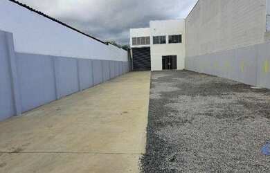 Imagem: O depósito possui 750m² de Área e está localizado em Jardim