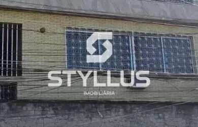 Imagem: A casa possui 4 Dormitórios, 4 Banheiros, 2 Vagas na garagem