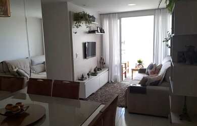 Imagem: O apartamento possui 3 Dormitórios, 2 Banheiros, 2 Vagas na