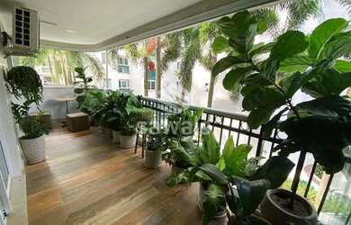 Imagem: O apartamento possui 3 Dormitórios, 2 Banheiros, 3 Vagas na