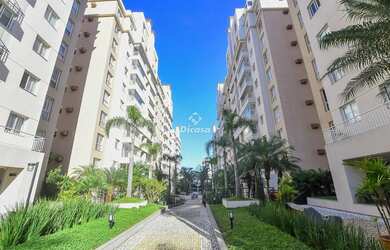 Imagem: O apartamento possui 3 Dormitórios, 2 Banheiros, 2 Vagas na