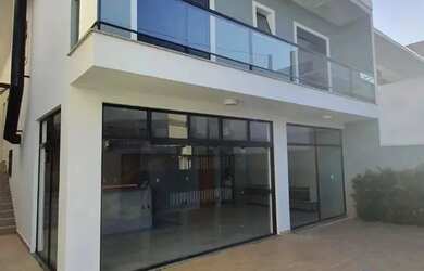 Imagem: A casa em condomínio possui 3 Dormitórios, 4 Banheiros, 4