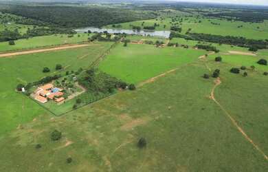 Imagem: A fazenda possui 438m² de Área, Imóvel novo e está localizado