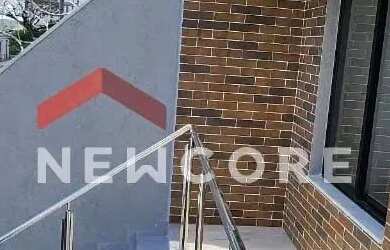 Imagem: A casa possui 3 Dormitórios, 3 Banheiros, 3 Vagas na garagem